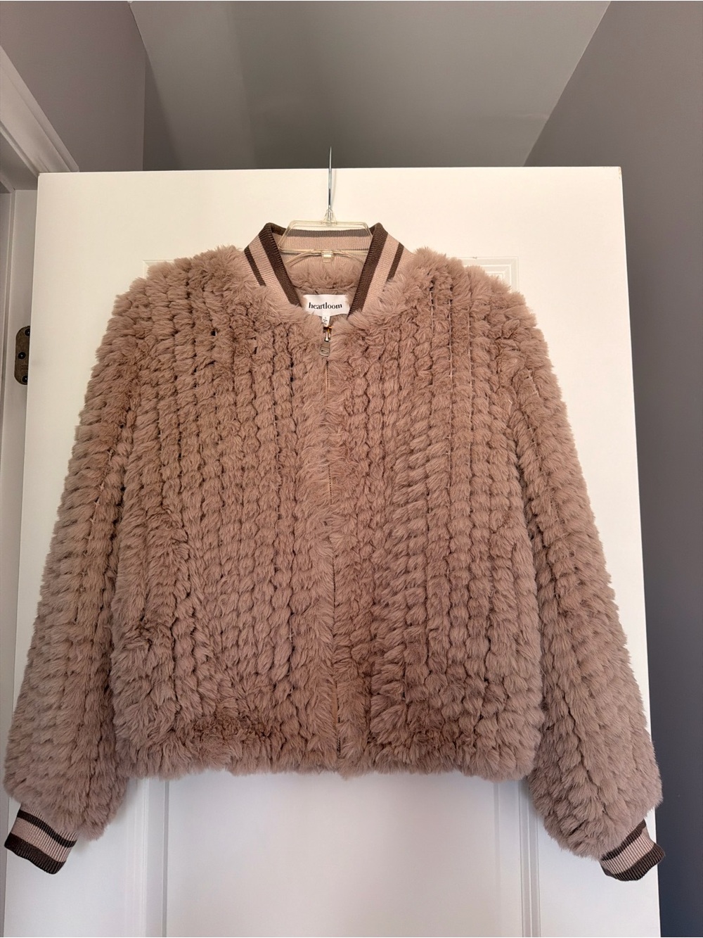 Heartloom Faux Fur Jacket | Beige/Taupe | Size Small | Brand New